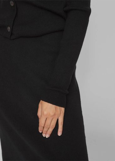 COMFY A-LINE KNIT SKIRT COMFY A-LINE KNIT SKIRT