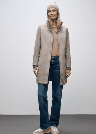 Coat w. Knit Details