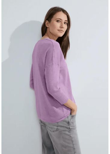 OVERSIZED V-NECK PULLOVER OVERSIZED V-NECK PULLOVER