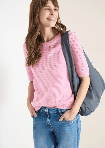 Structured Roundneck