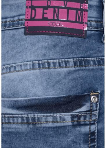 SCARLET JEANS