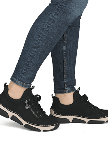 Ladies shoes