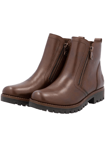 Ladies mid height boots