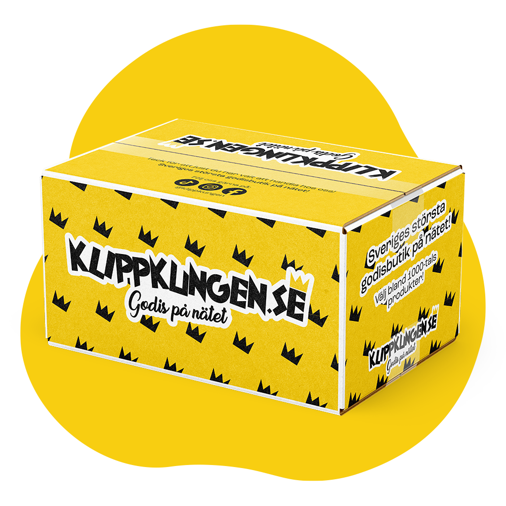 Chipspåsar i en kartong