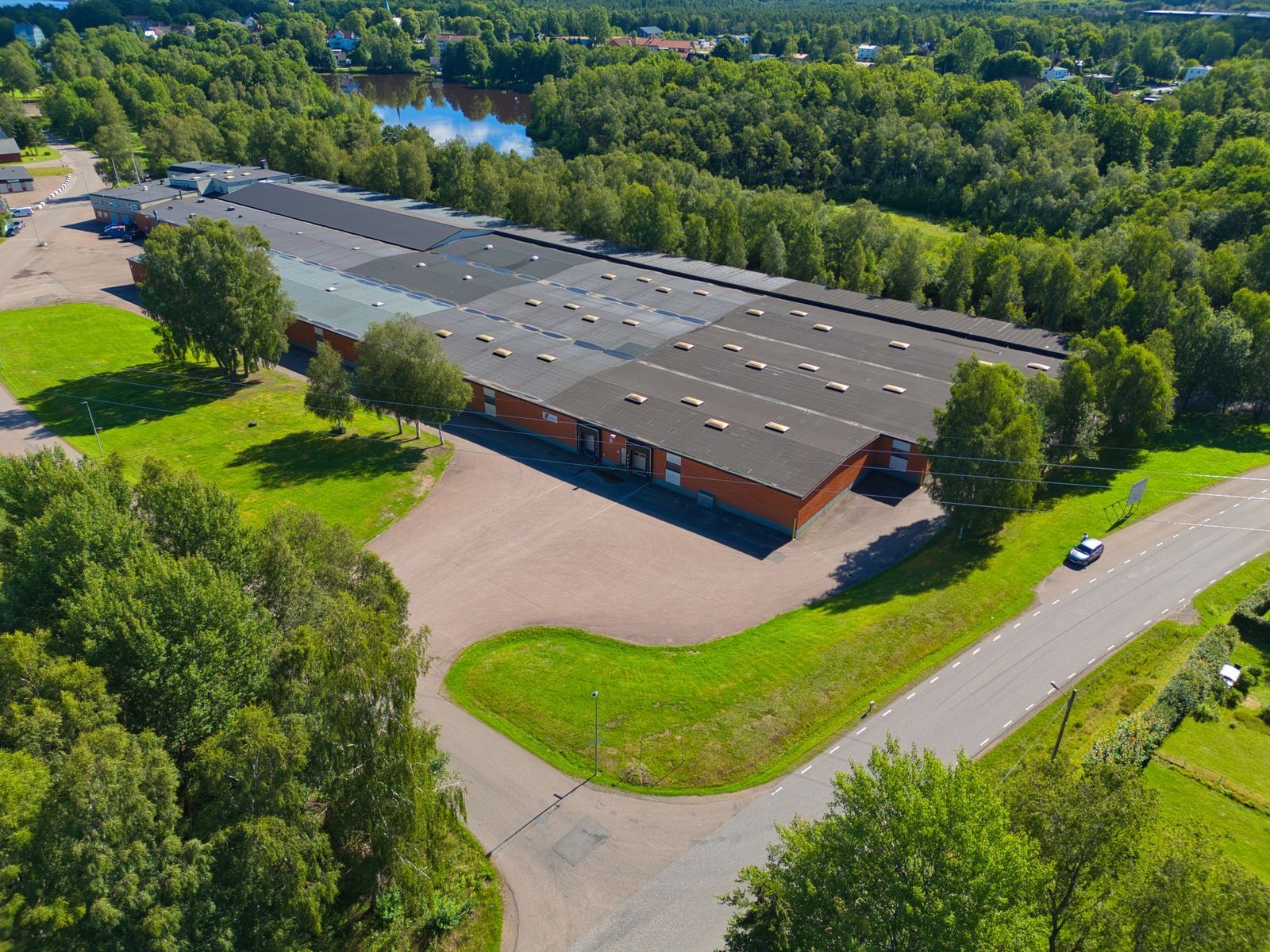 Flygbild över fastigheten i Skånes Fagerhult