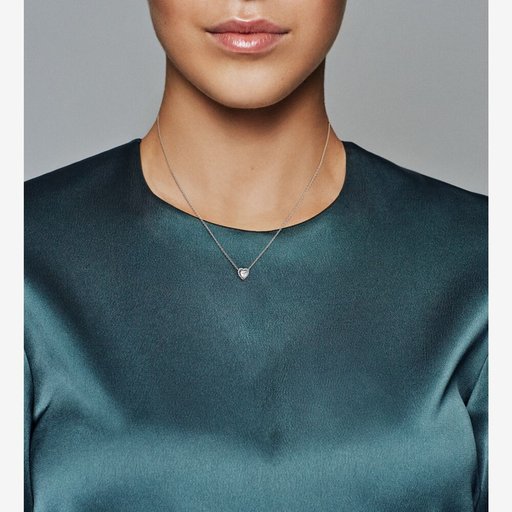 Hjärtformat halsband i äkta silver med halo
