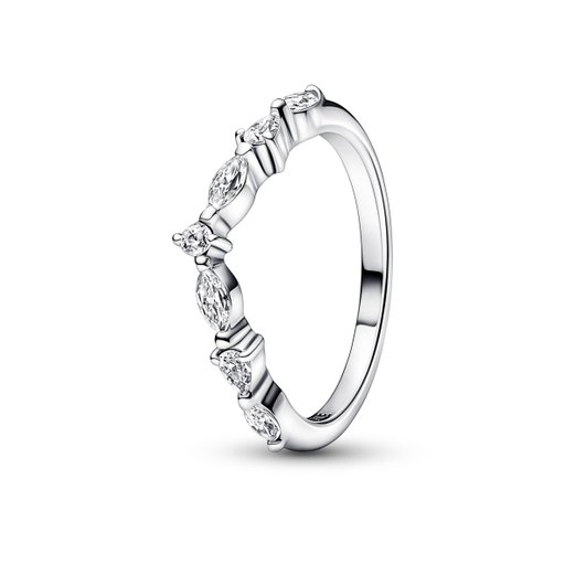 Ring i äkta silver med formade stenar