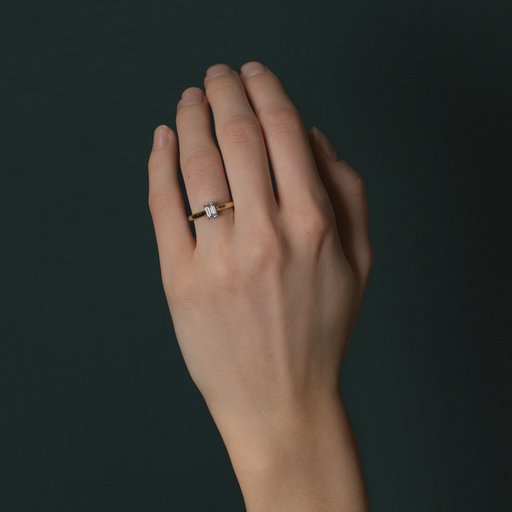 Ring med labbodlad diamant Stella
