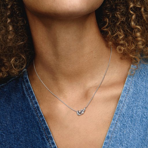Halsband i äkta silver med måne och stjärna