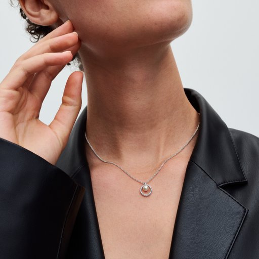 Halsband i äkta silver med pärla och cirkel