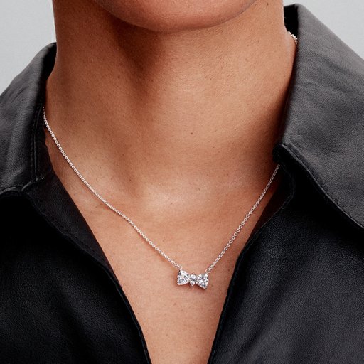 Halsband i äkta silver med rosett