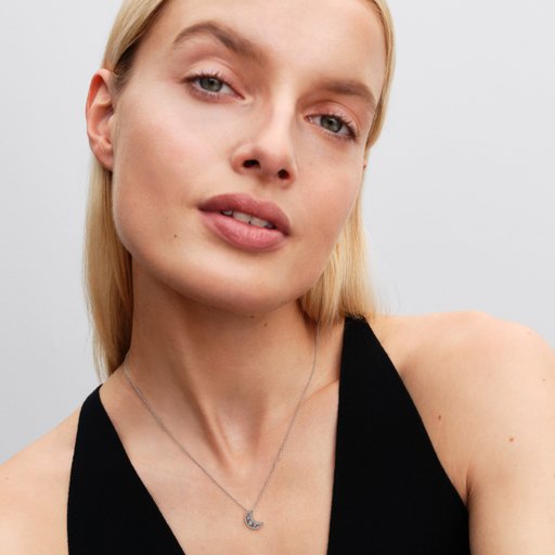Halsband i äkta silver med måne