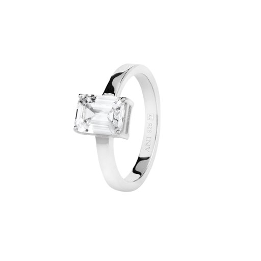 Ring i äkta silver med rektangulär sten