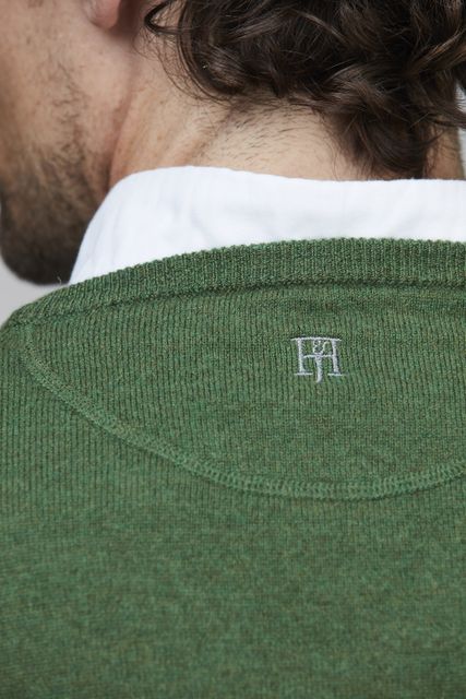 GEELONG V-NECK SWEATER GEELONG V-NECK SWEATER