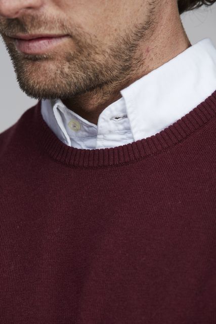 CREW NECK SWEATER