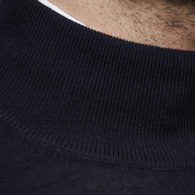 Merino high turtle knit