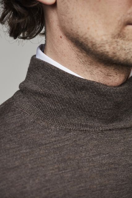 MERINO HIGH TURTLE KNIT