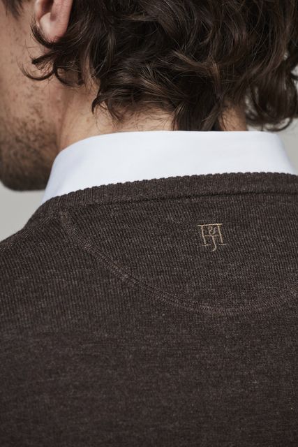 CREW NECK SWEATER, ELBOW PATCH