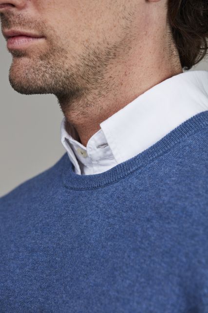 Crew neck knit, e-patch Crew neck knit, e-patch