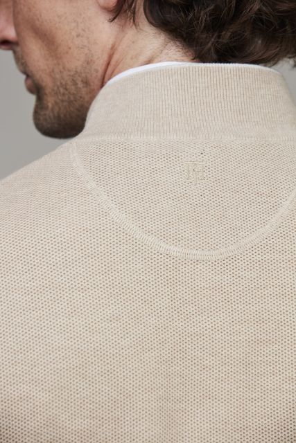 Half zip structure knit