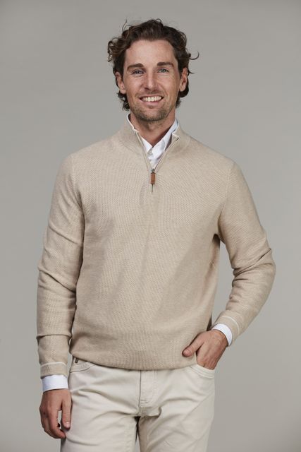 Half zip structure knit