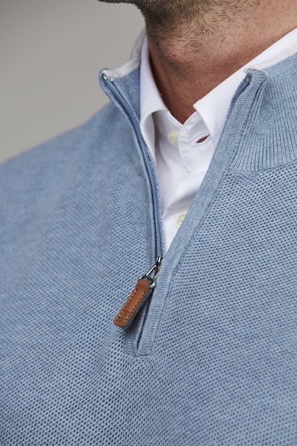 Half zip structure knit Half zip structure knit