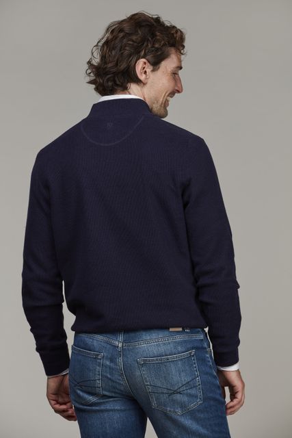 Half zip structure knit Half zip structure knit