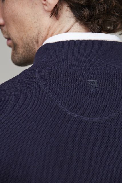 Half zip structure knit Half zip structure knit