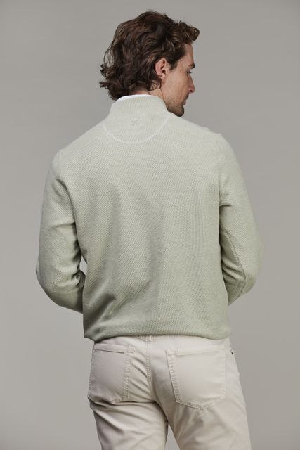 Half zip structure knit Half zip structure knit