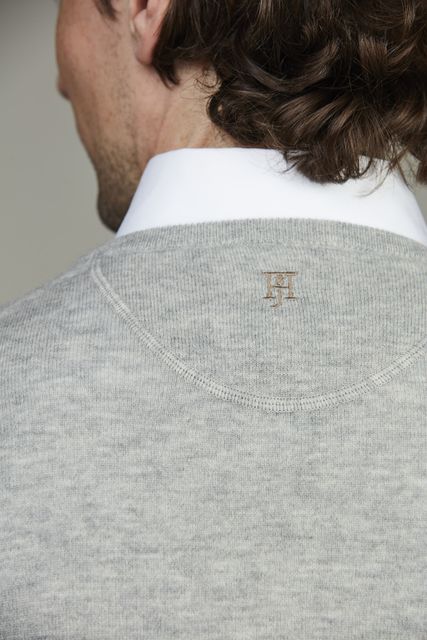 Geelong V-neck Sweater