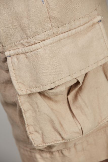 Cotton/linen cargo shorts