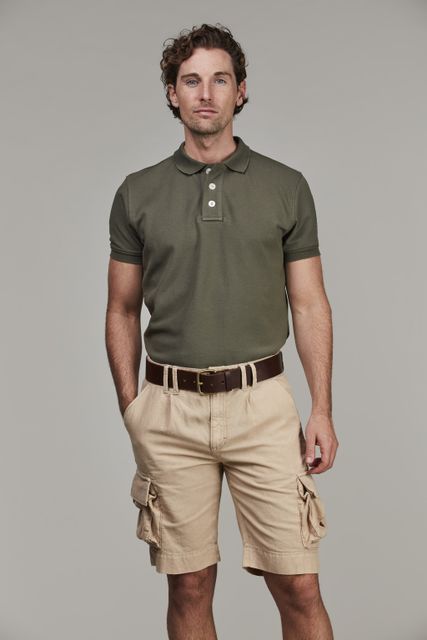 Cotton/linen cargo shorts