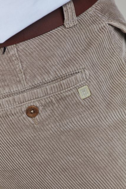 Washed 8W Cord Shorts