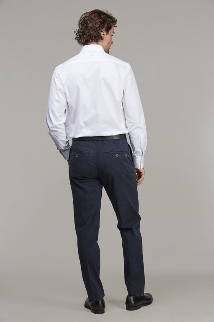Front pleat chino
