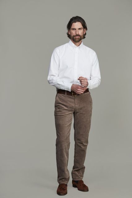 Classic chino cord BRAUN