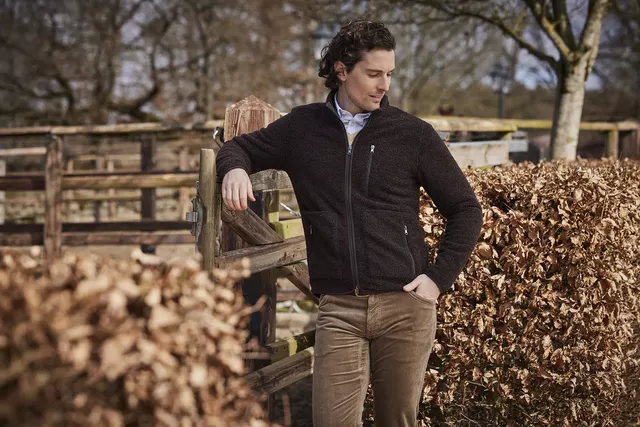 Countryside Casual – Texture and Comfort