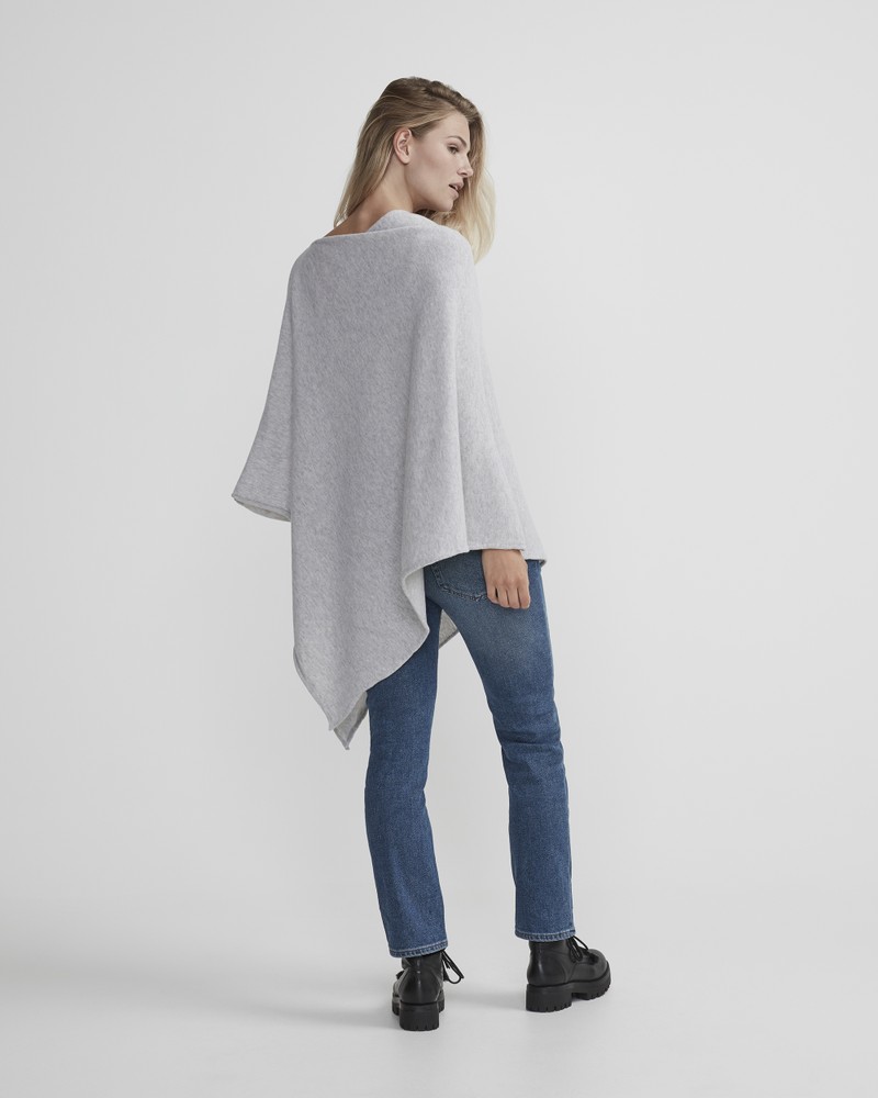 Sofie Poncho Sand Mel.
