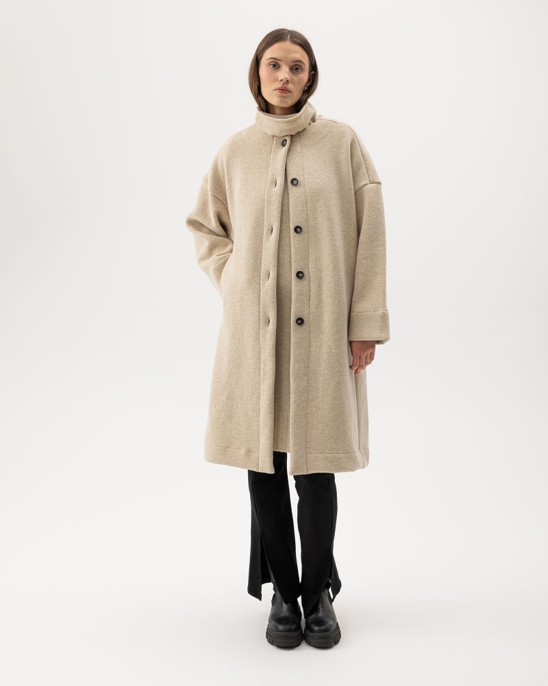 Anne Coat Sand