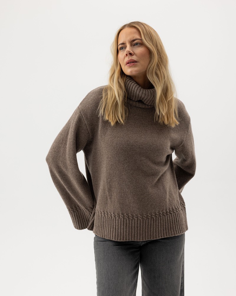 Christine Rollneck Walnut