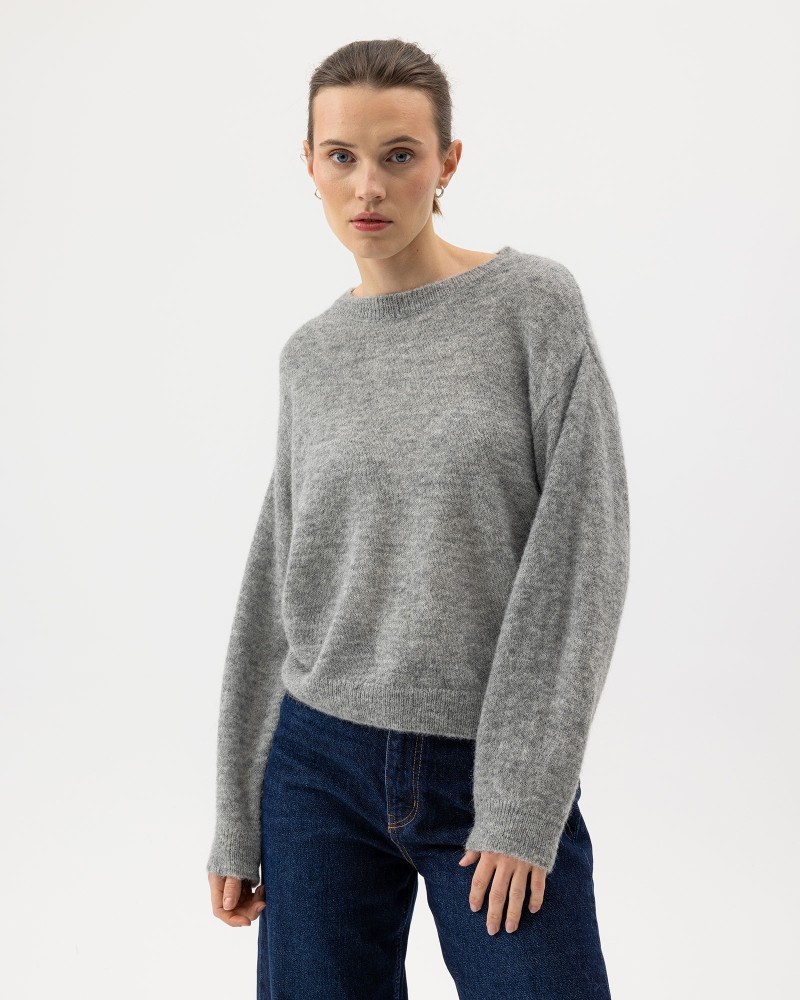 Elizabeth Crew Elizabeth Crew Grey