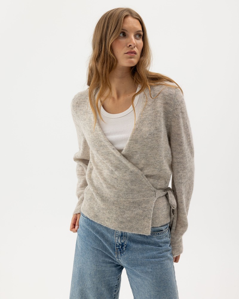 Elizabeth Overlap Light Grey Mel.