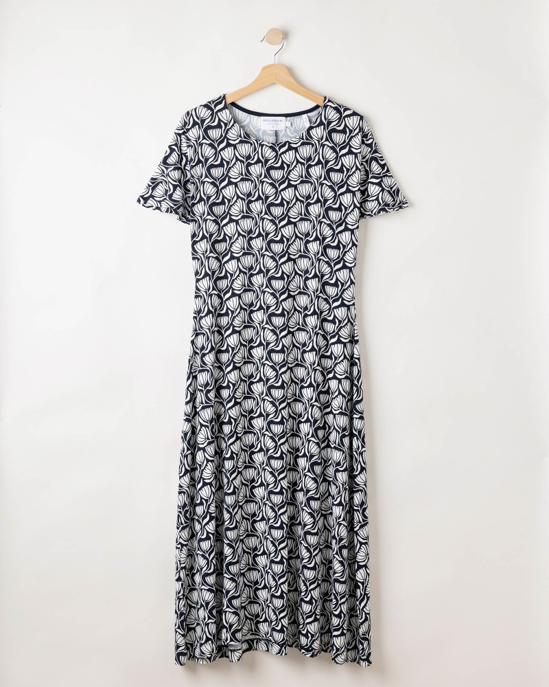 Ellen Capsleeve Dress Navy (pattern)