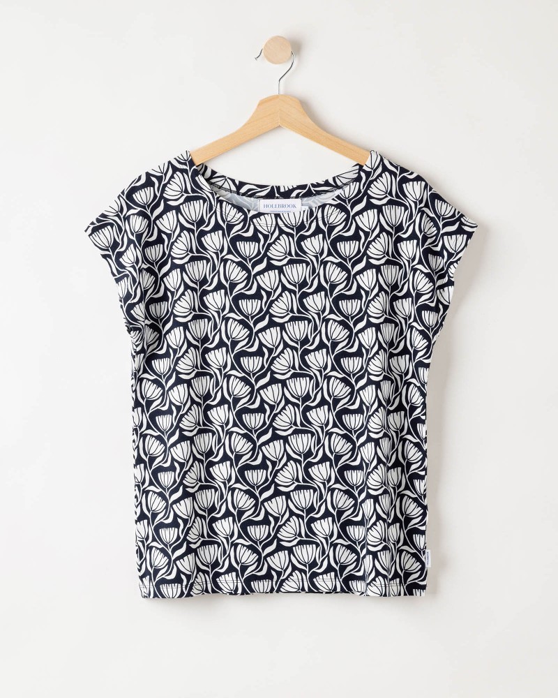 Ellen Capsleeve Navy (pattern)