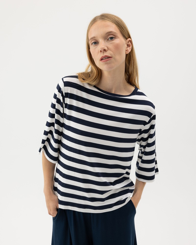 Ellen Tee White/Navy