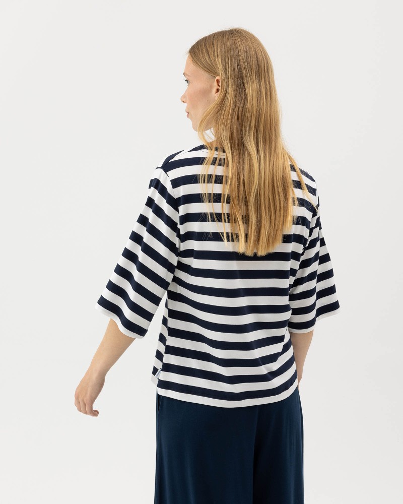 Ellen Tee White/Navy