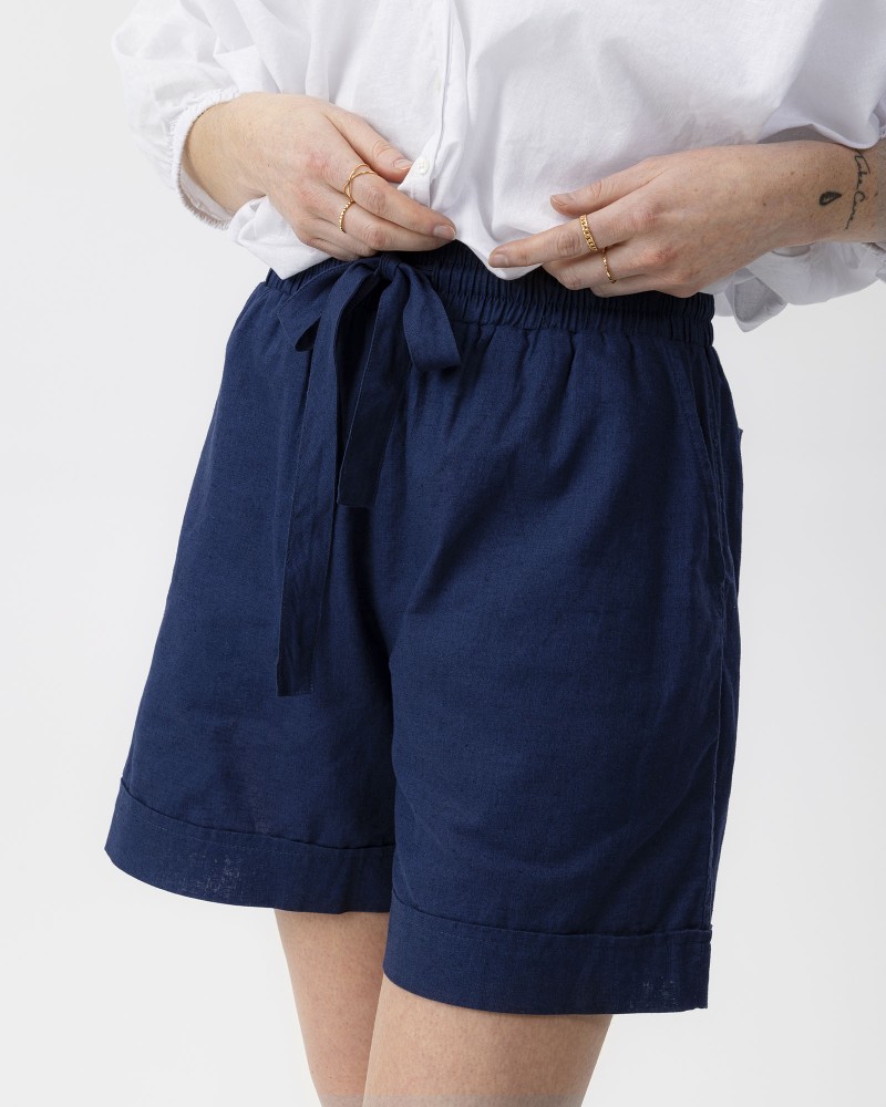 Emily Shorts Navy