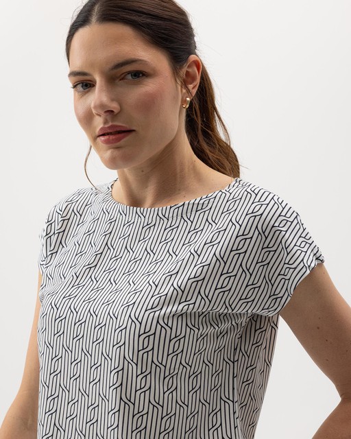 Esther Capsleeve