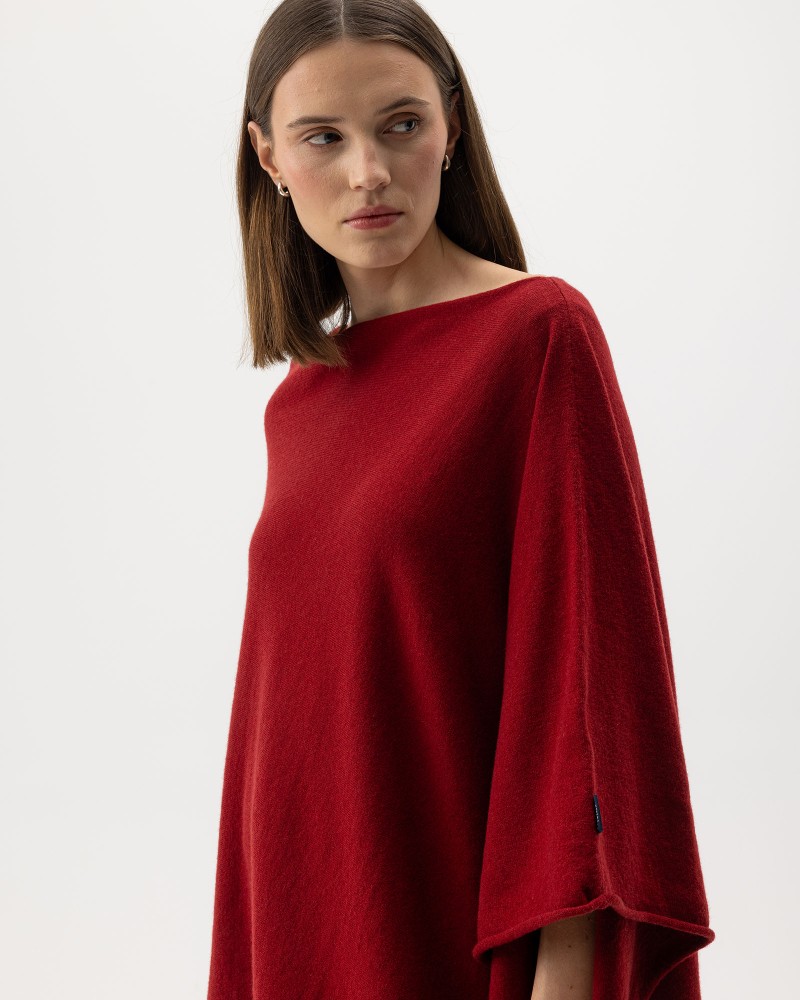 Sofie Poncho Berry