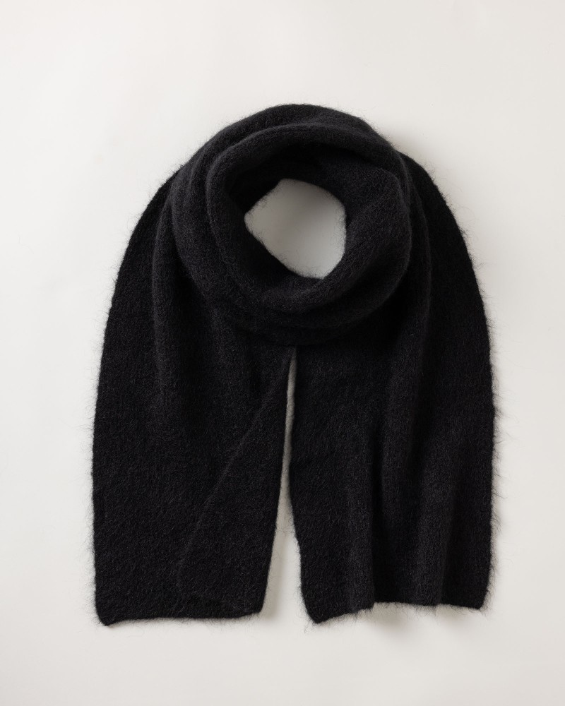 Sturkö Scarf Black