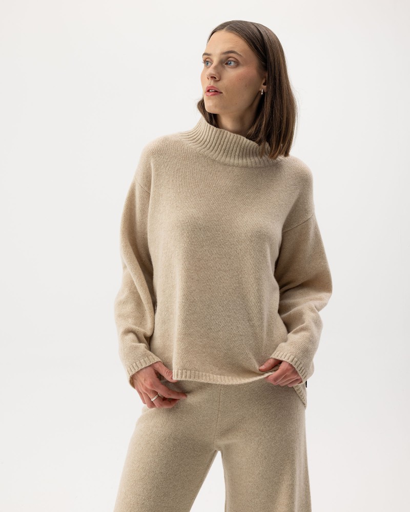 Veronika Turtle Sand